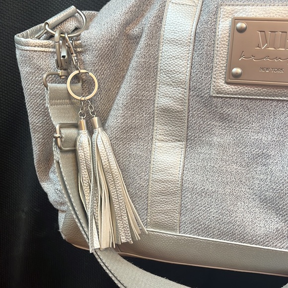 MB Krauss Silver/gray Large Diaper Bag - Picture 3 of 9